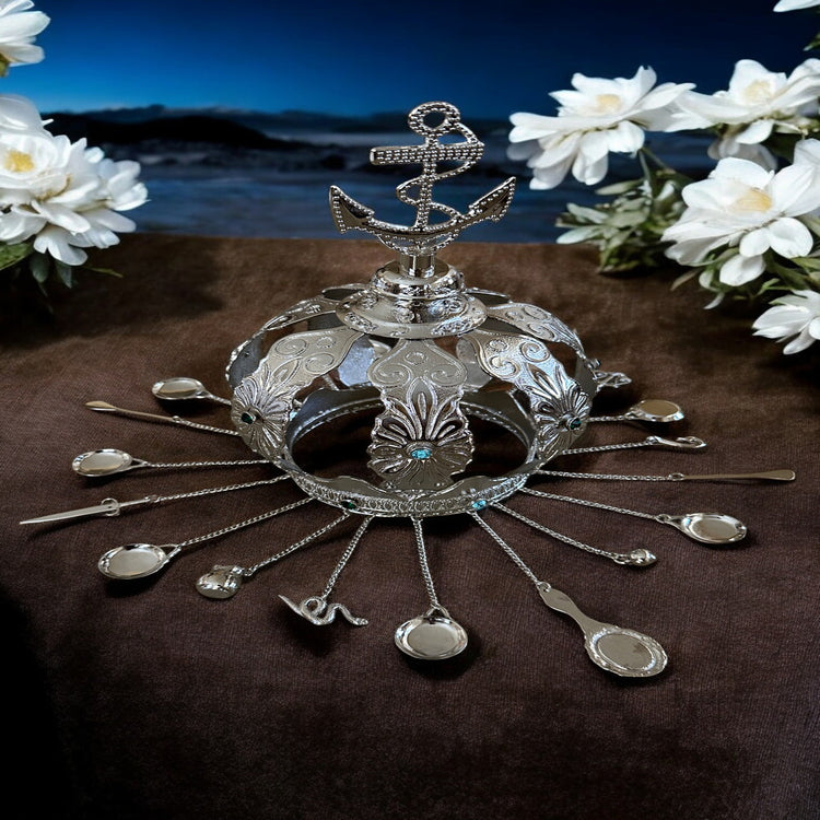 Corona para Yemayá (Mayelewo) / Crown for Yemayá (Mayelewo)