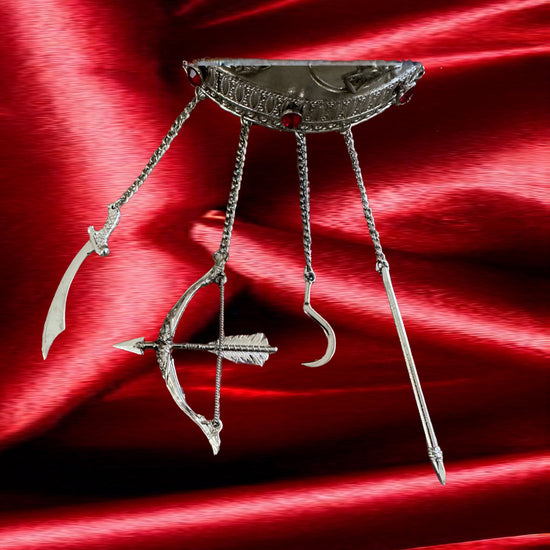 Close up view of tools for Ayaguna crown